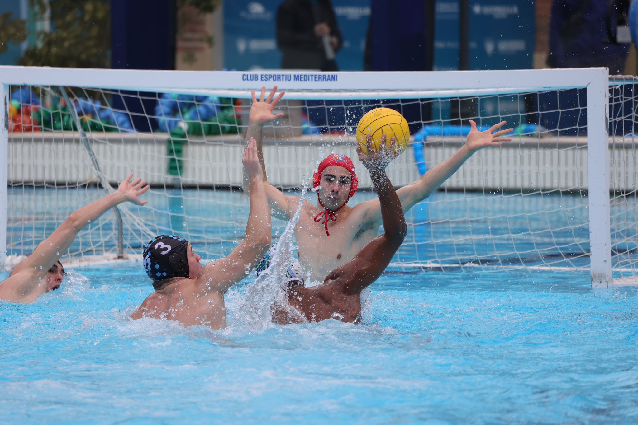 LEWaterpolo J13 04